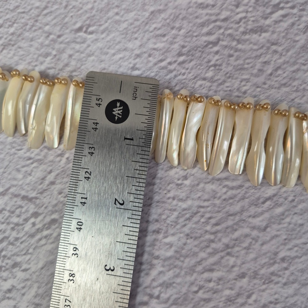 Vintage Mother of Pearl Shell Fringe Choker Necklace Cream Gold Tone 15 Japan - Picture 8 of 10